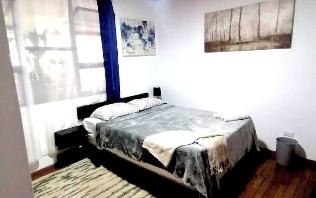 Airport traveler's home. - Hostel
