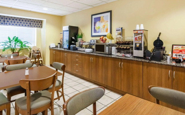 Microtel Inn & Suites by Wyndham Dickson City/Scranton