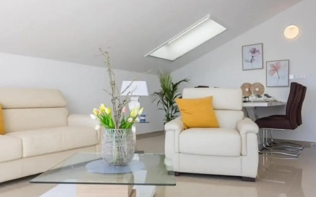 Luxury Apartment Anto