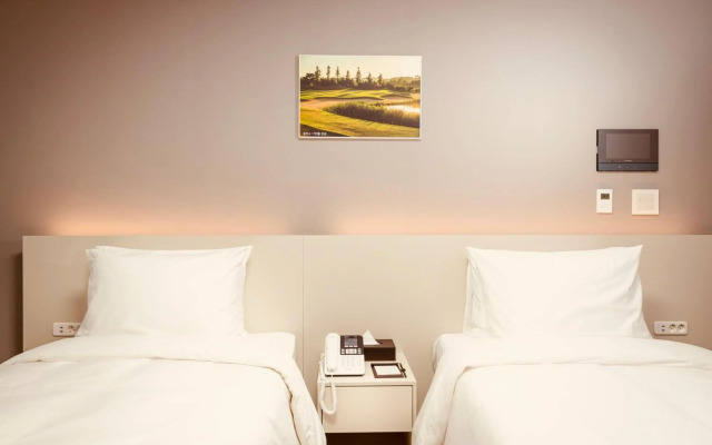 Sollago Myeongdong Hotel & Residence
