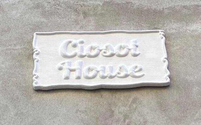 Ciosot House