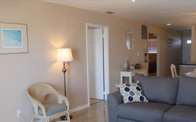 Sea Breeze 303 Apartment
