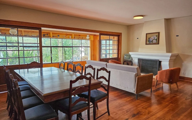 Estudios no Capivari by The Lodges