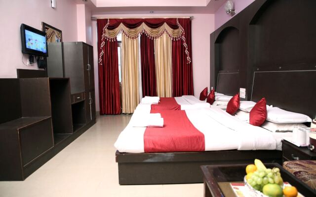 Hotel Vipul Palace