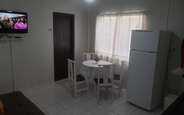 Apto 1 quarto, Centro de Bombinhas, 130 metros da praia.