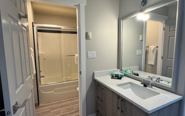 Western Budget Inns & Suites Leduc