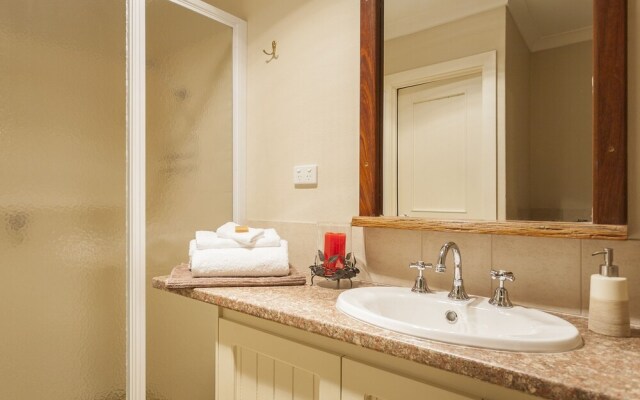 William Bay Cottages