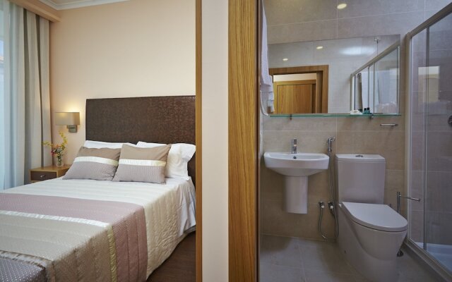 Welcome In - Suites & Hostel