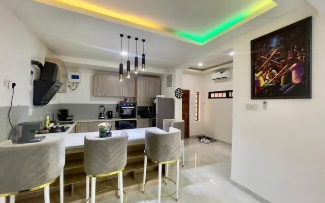 Luxury 3bedroom duplex
