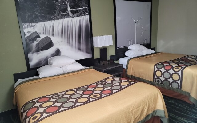 Baymont by Wyndham Liberty MO