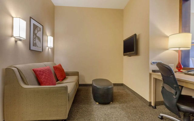 Cambria Hotel Denver International Airport