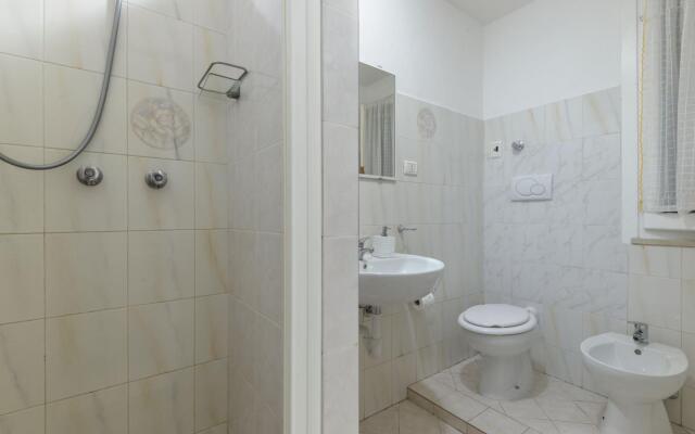 One-room apartment with sea view garden-Maia