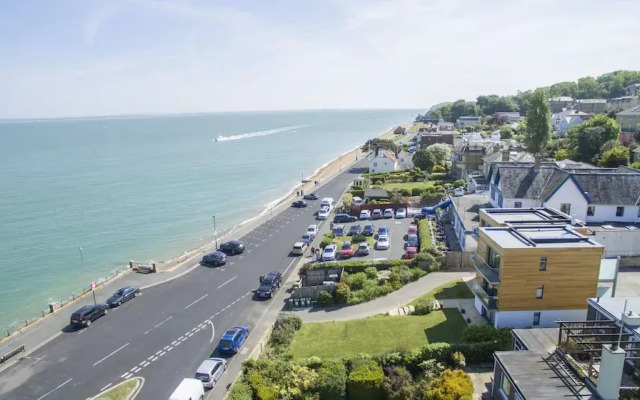 Seafront Quay West Apartments
