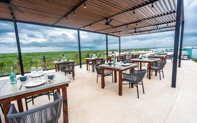 Warm Loft With Incredible Garden View 014 By Sandy Powerful