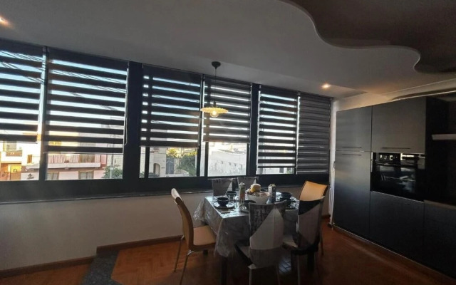 Sealove Haven Apartment