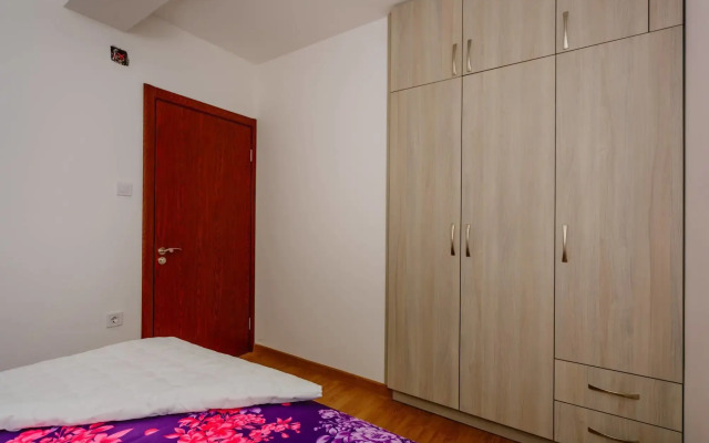 Paradise Bay Apartments