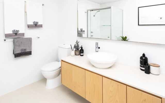 Airlie Beach Penthouse With Pool Near Whitsundays