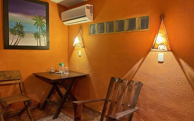 Johnny's Place Hotel