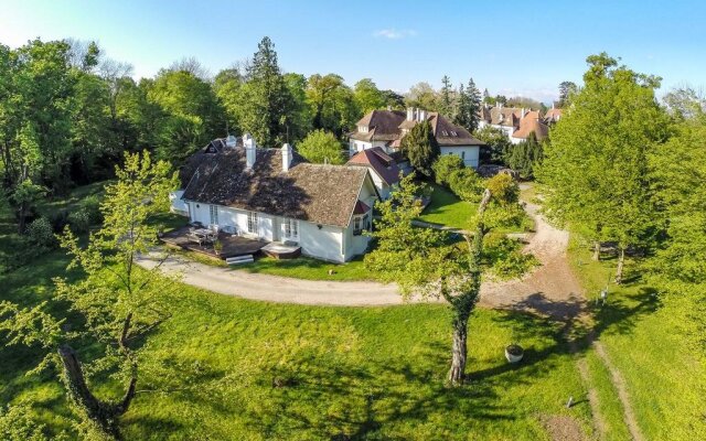 Schloss Schönau Jagdhaus