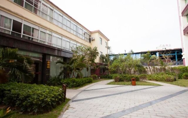 Junhong Hotel