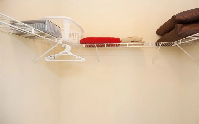 Oakwood at La Jolla Crossroads