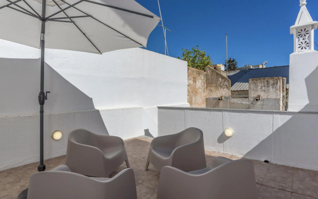 FLH Faro Central House with Terrace