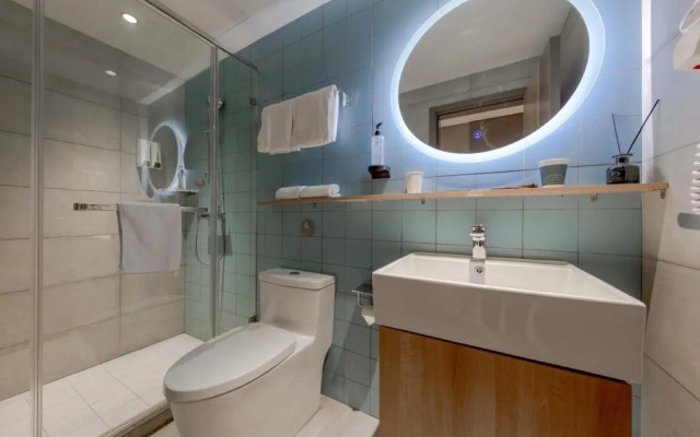 Homeinn·neo(xinshikou store, glasses city, Danyang railway station)