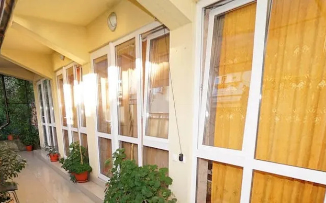 Na Vzletnaya 16 Guest House