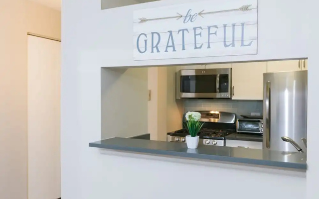 Finest Luxury 1 Bedroom Apartment
