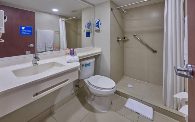 City Express by Marriott Querétaro Juríca