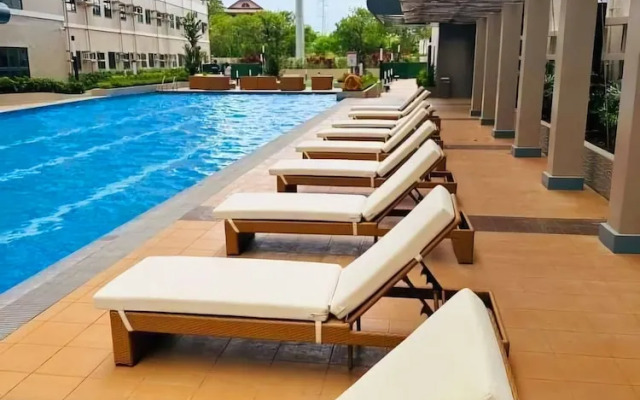 Acellyne's Suites at Green 2 Residences