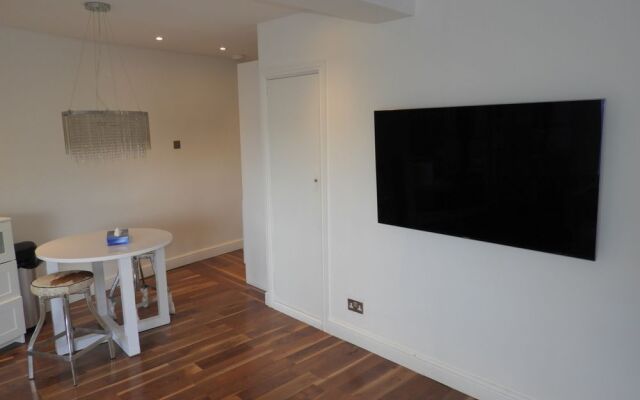 Knightsbridge 1 Bedroom Apartment