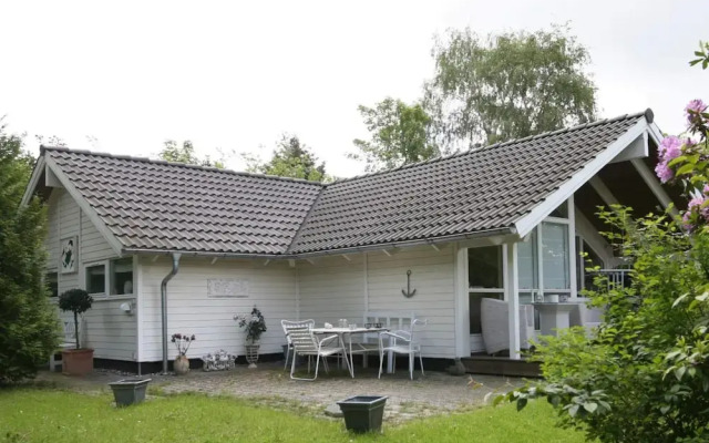 6 Person Holiday Home in Dronningmolle-by Traum