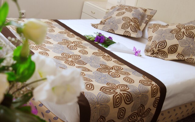 Class Hotel