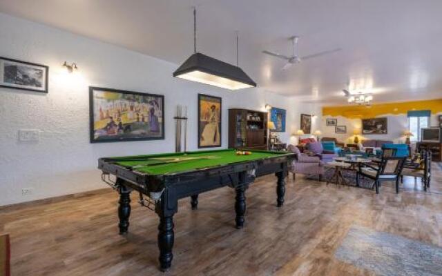 The Hideout by Vista Rooms