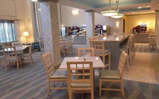 Holiday Inn Express Hotel & Suites Brookhaven by IHG