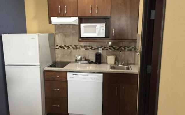 La Bonita Inn & Suites