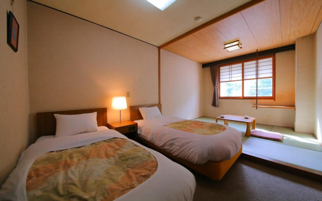 Lake Side Hotel MINATOYA