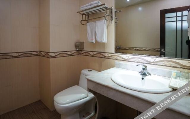 Yinxing Business Hotel