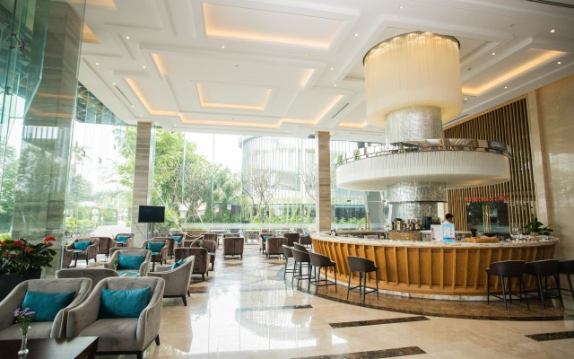 The Mira Central Park Hotel