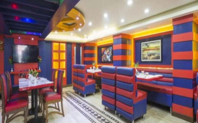 Hexa Benzy Palace