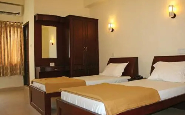 Manakkil Tourist Home
