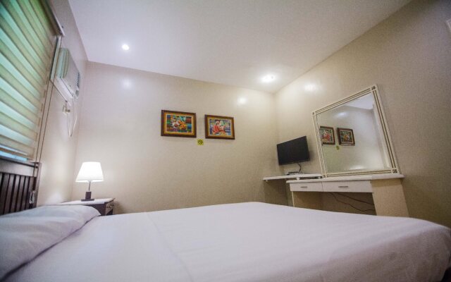 Clark Hotel