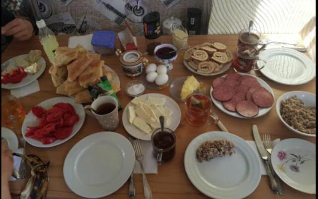 Guest House On Tabidze 2
