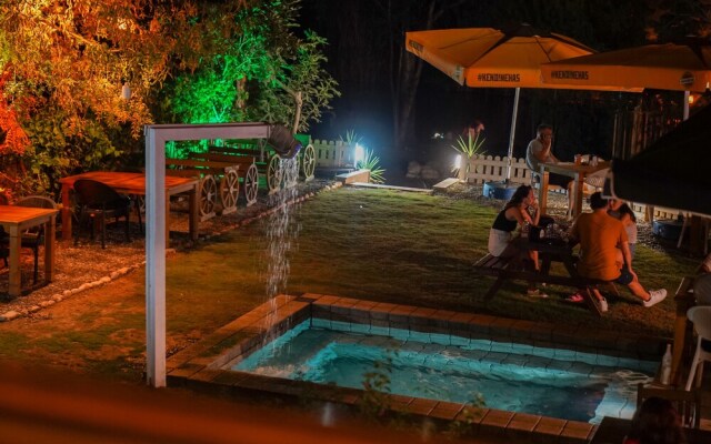 Akyaka Nehir Butik Otel