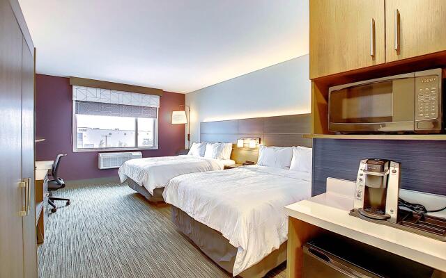 Holiday Inn Express & Suites Calgary Airport Trail NE, an IHG Hotel