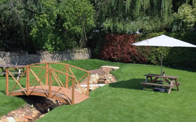 Horse & Groom - Upper Oddington