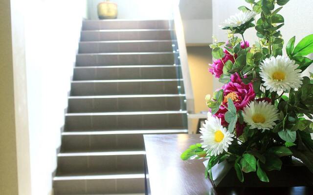 ZEN Rooms Lengkong Gatot Subroto