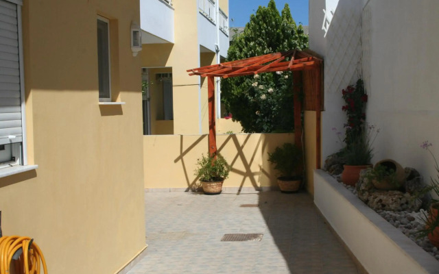 Pantheon Deluxe Apartments