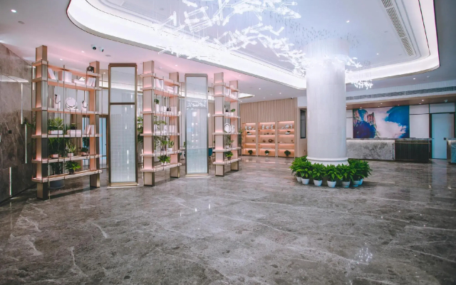 Shiny Hotel